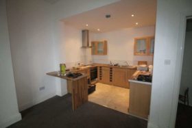 2 bedroom Flat to re...